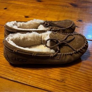 UGG Dakota Slipper